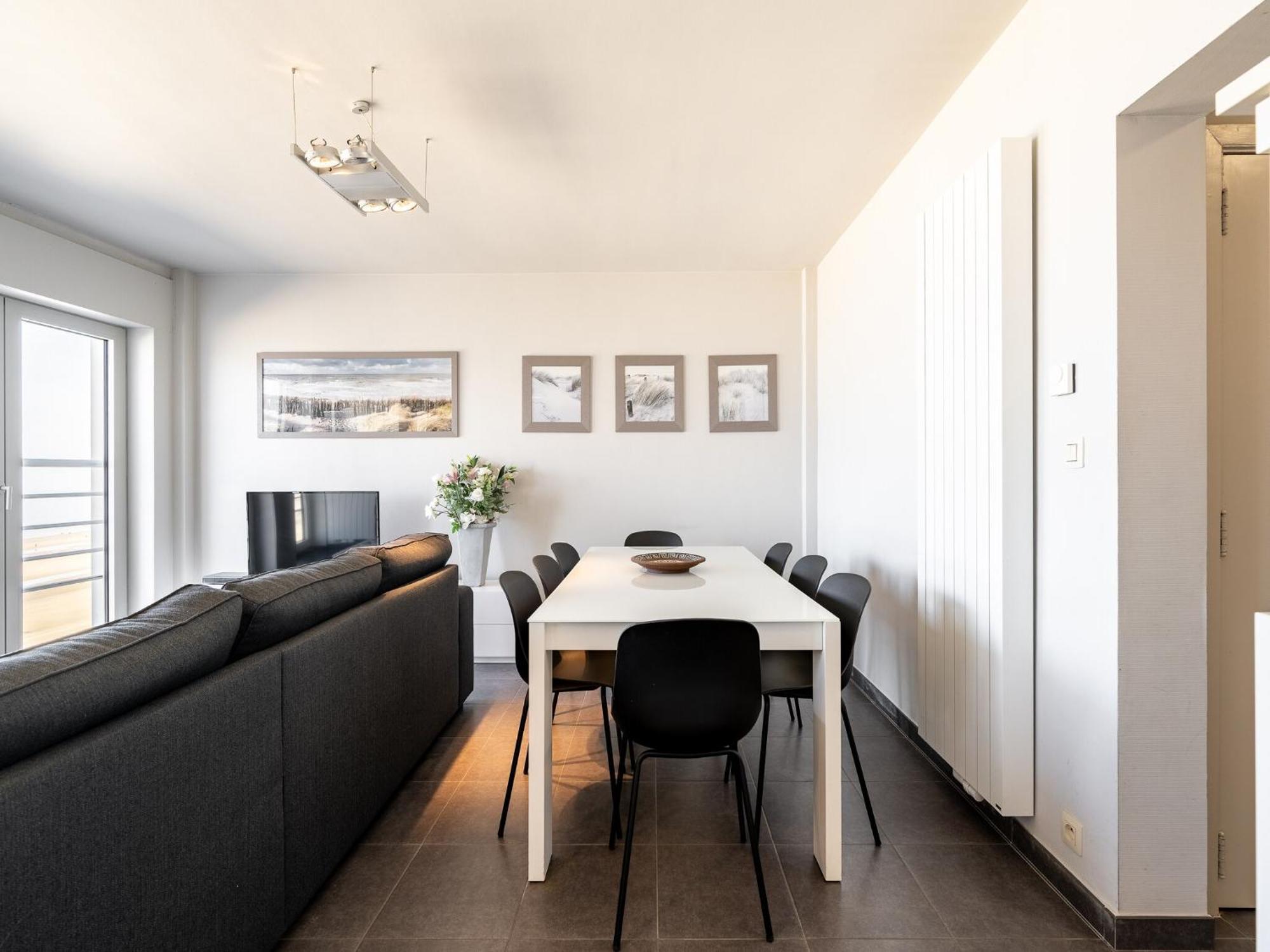 Appartement Beaulieu & Chambord 71 For 6 People Blankenberge